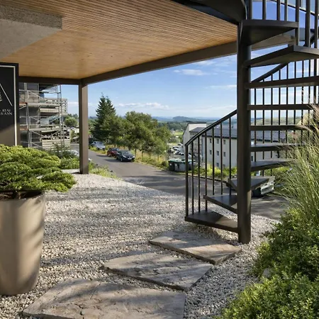 Le Delta De Super-besse